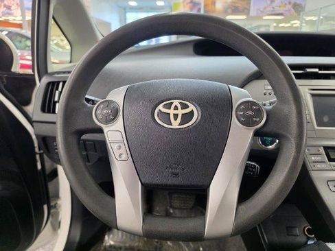 Used 2013 Toyota Prius Two FWD image 11