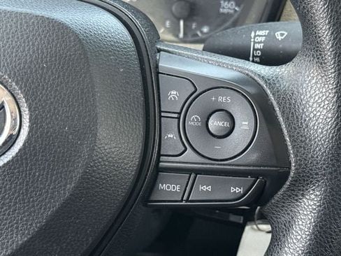 Used 2025 Toyota Corolla LE FWD image 15