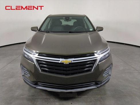 Used 2023 Chevrolet Equinox LT FWD image 2