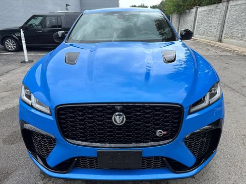 Used 2024 Jaguar F-PACE SVR AWD/4WD image 10