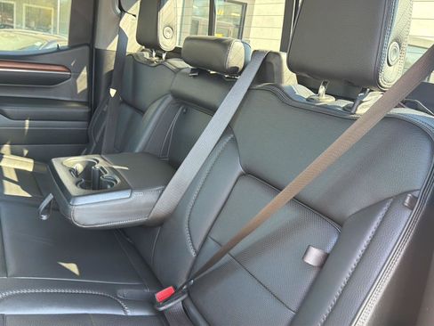 Used 2023 GMC Sierra 1500 Denali image 5