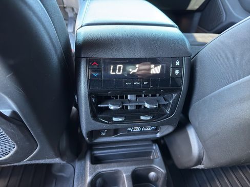 Used 2024 Jeep Grand Cherokee L Altitude image 24