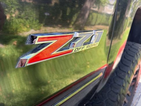 Used 2016 Chevrolet Silverado 2500 LT w/ Midnight Edition AWD/4WD image 21