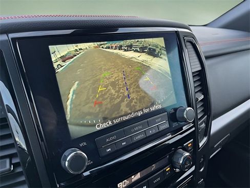 Used 2021 Nissan Titan PRO-4X image 20