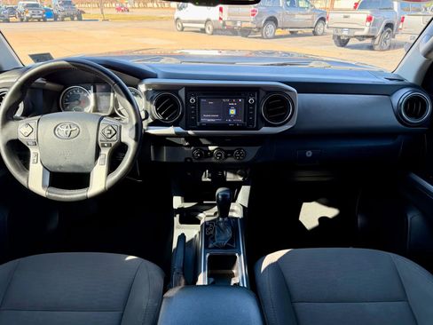 Used 2019 Toyota Tacoma SR5 image 12