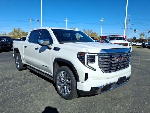 Used 2024 GMC Sierra 1500 Denali w/ Denali Reserve Package image 7