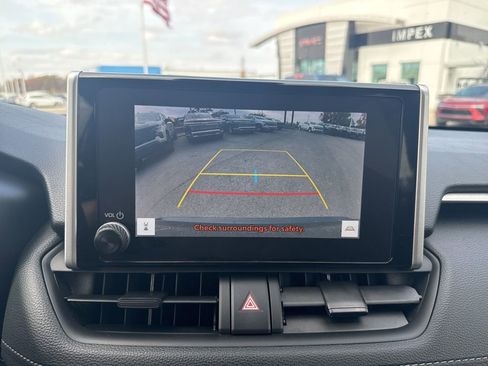 Used 2024 Toyota RAV4 LE image 19