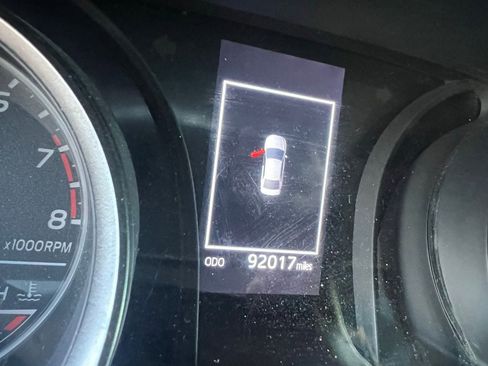 Used 2021 Toyota Camry SE image 6