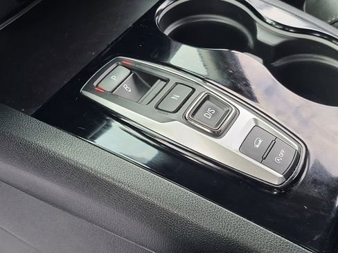 Used 2022 Honda Pilot Touring image 12