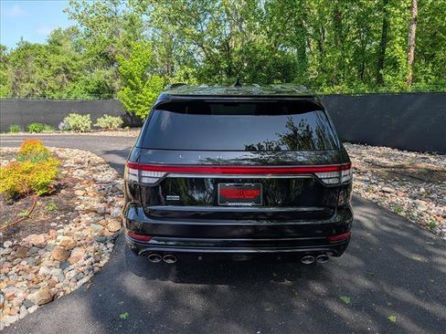 Used 2023 Lincoln Aviator Reserve w/ Equipment Group 201A AWD/4WD image 4