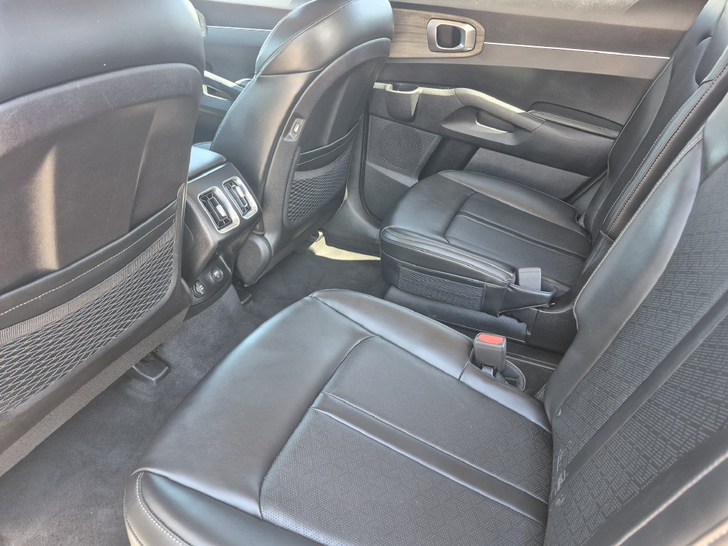Certified 2023 Kia Sorento X-Line EX AWD/4WD image 13