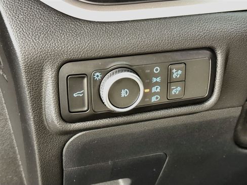 Used 2023 Ford Explorer XLT w/ Equipment Group 202A AWD/4WD image 14