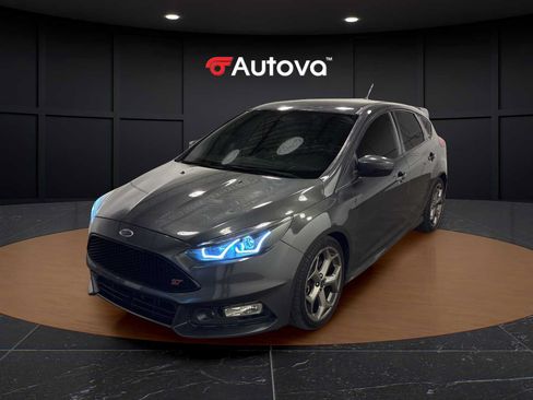 Used 2017 Ford Focus ST FWD image 1