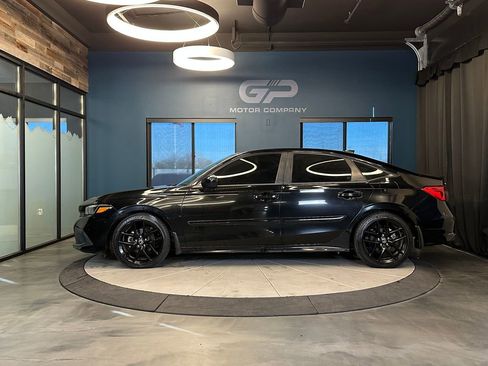 Used 2022 Honda Civic Sport image 6