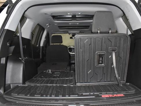 Used 2023 GMC Acadia SLE w/ Driver Convenience Package image 37