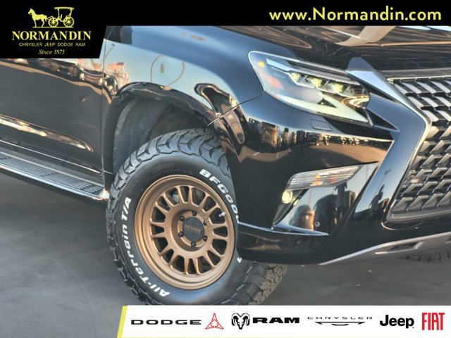 Used 2023 Lexus GX 460 Premium w/ Premium Package AWD/4WD image 3
