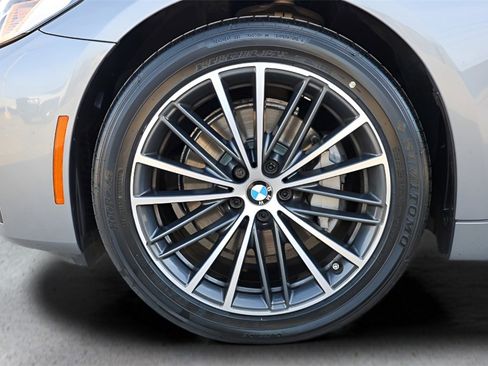Used 2023 BMW 530i w/ Executive Package image 31