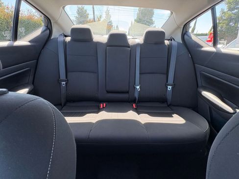 Used 2025 Nissan Altima 2.5 SV image 39