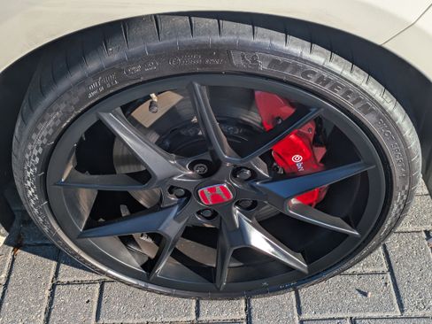 Certified 2025 Honda Civic Type R image 13