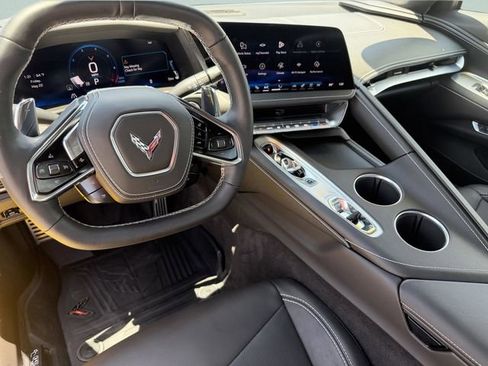 Used 2026 Chevrolet Corvette Stingray Preferred Conv w/ Z51 Performance Package RWD image 19