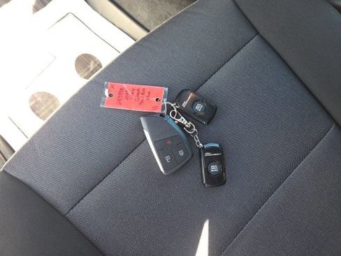 Used 2023 Chevrolet Colorado Trail Boss w/ Advanced Trailering Package image 44