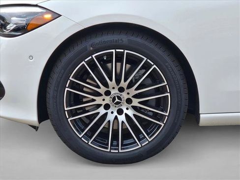 Used 2025 Mercedes-Benz C 300 Sedan image 18
