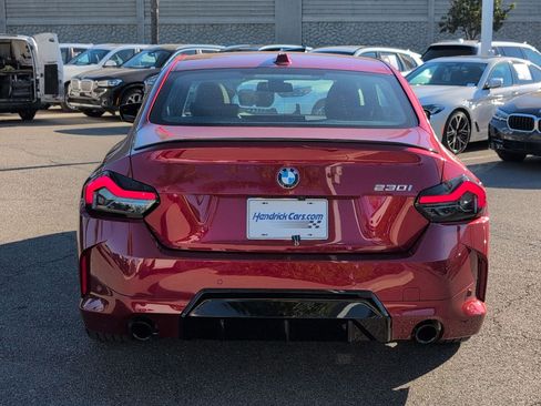 Used 2025 BMW 230i Coupe w/ M Sport Package image 9