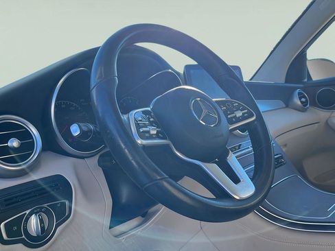 Used 2021 Mercedes-Benz GLC 300 4MATIC w/ Premium Package image 14