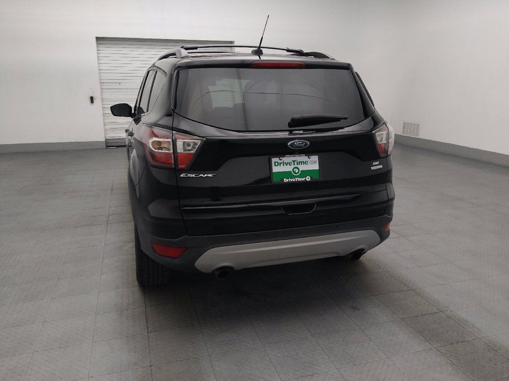 Used 2017 Ford Escape SE w/ Equipment Group 201A FWD image 6