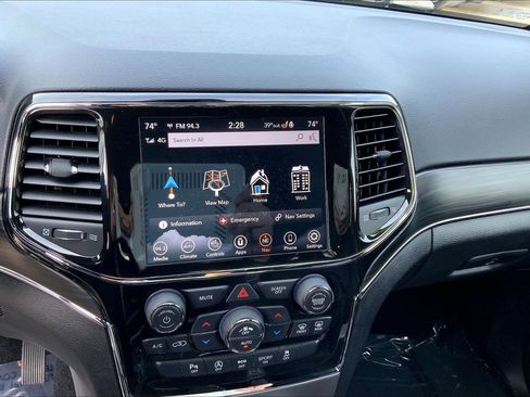 Certified 2021 Jeep Grand Cherokee Limited image 28