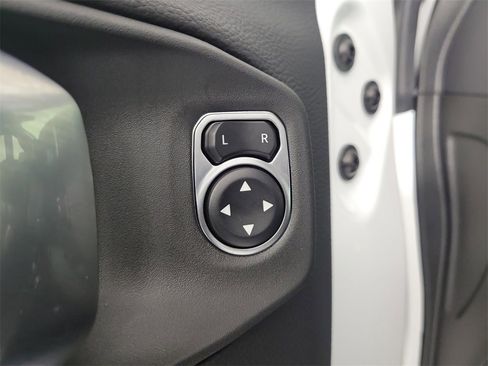 Used 2025 Jeep Gladiator Rubicon image 15