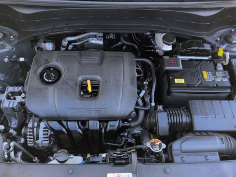Used 2024 Kia Seltos EX FWD image 15
