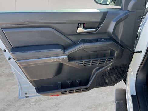 Used 2024 Toyota Tacoma TRD Sport image 24