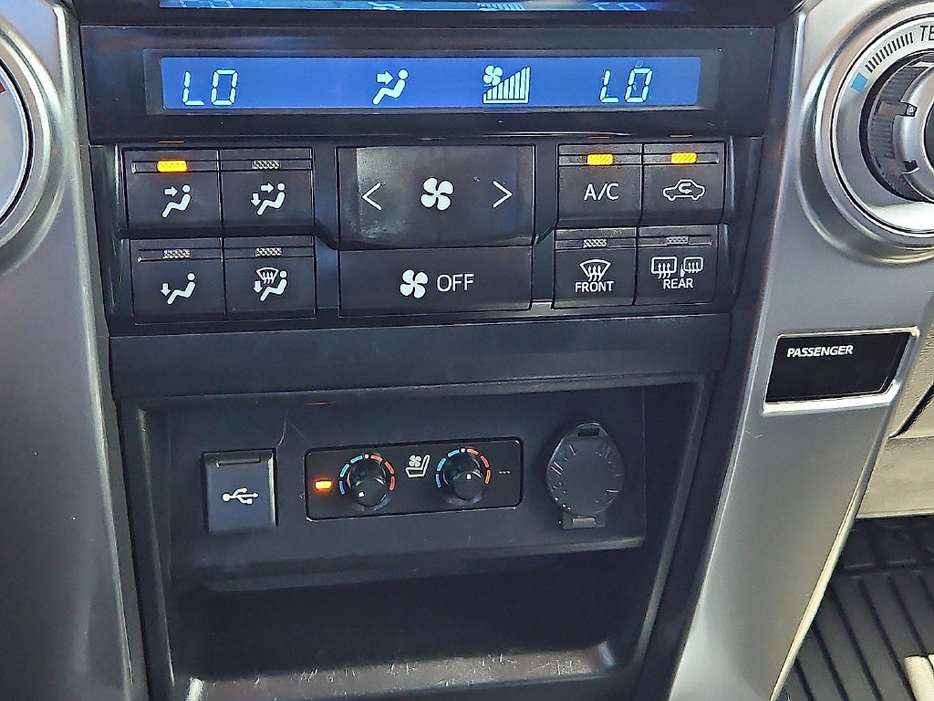 Used 2024 Toyota 4Runner Limited AWD/4WD image 27