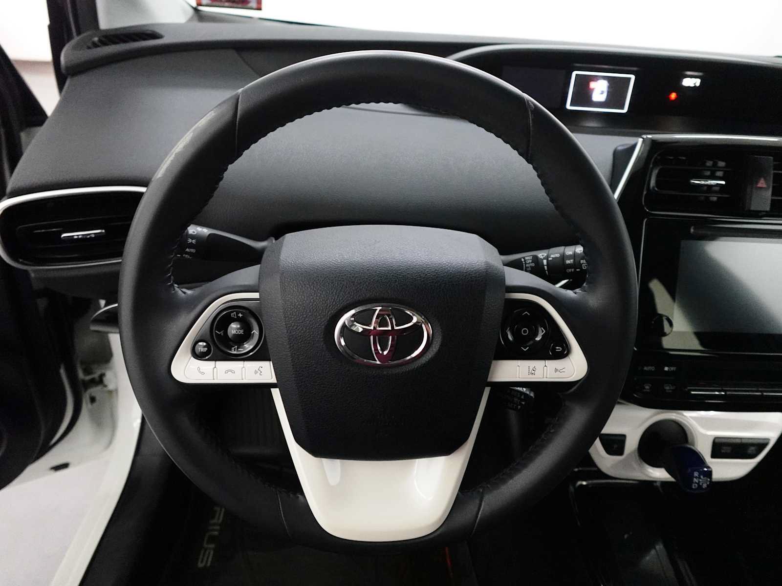 Used 2017 Toyota Prius Four FWD image 16