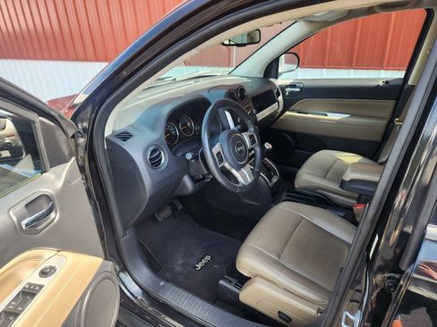 Used 2016 Jeep Compass High Altitude AWD/4WD image 10