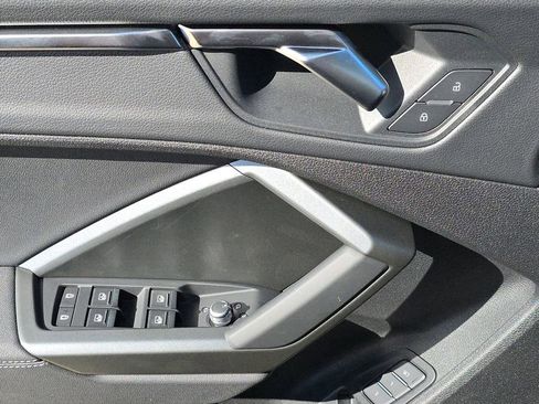 Used 2025 Audi Q3 2.0T Premium w/ Convenience Package image 19