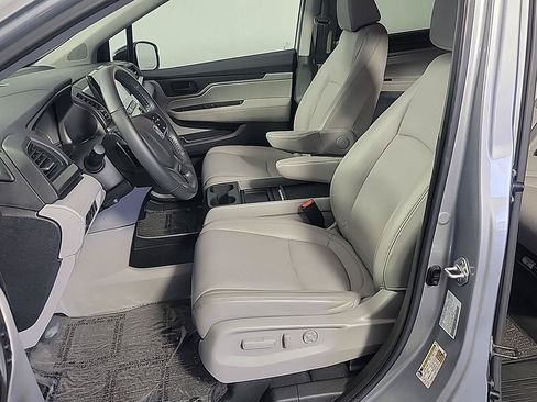Used 2023 Honda Odyssey EX-L image 21