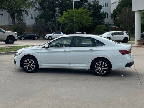 Used 2024 Volkswagen Jetta S image 3