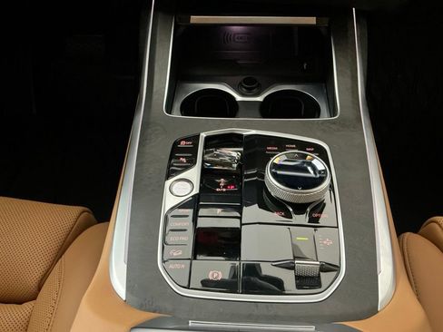 Certified 2025 BMW X7 xDrive40i w/ Executive Package AWD/4WD image 13