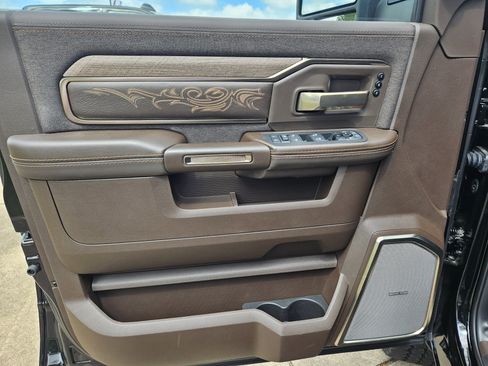 New 2025 RAM 2500 Limited AWD/4WD image 14