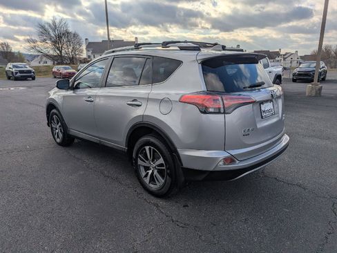Used 2017 Toyota RAV4 XLE image 5