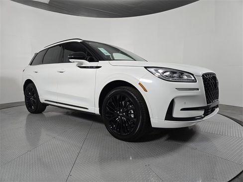 New 2026 Lincoln Corsair Grand Touring image 2