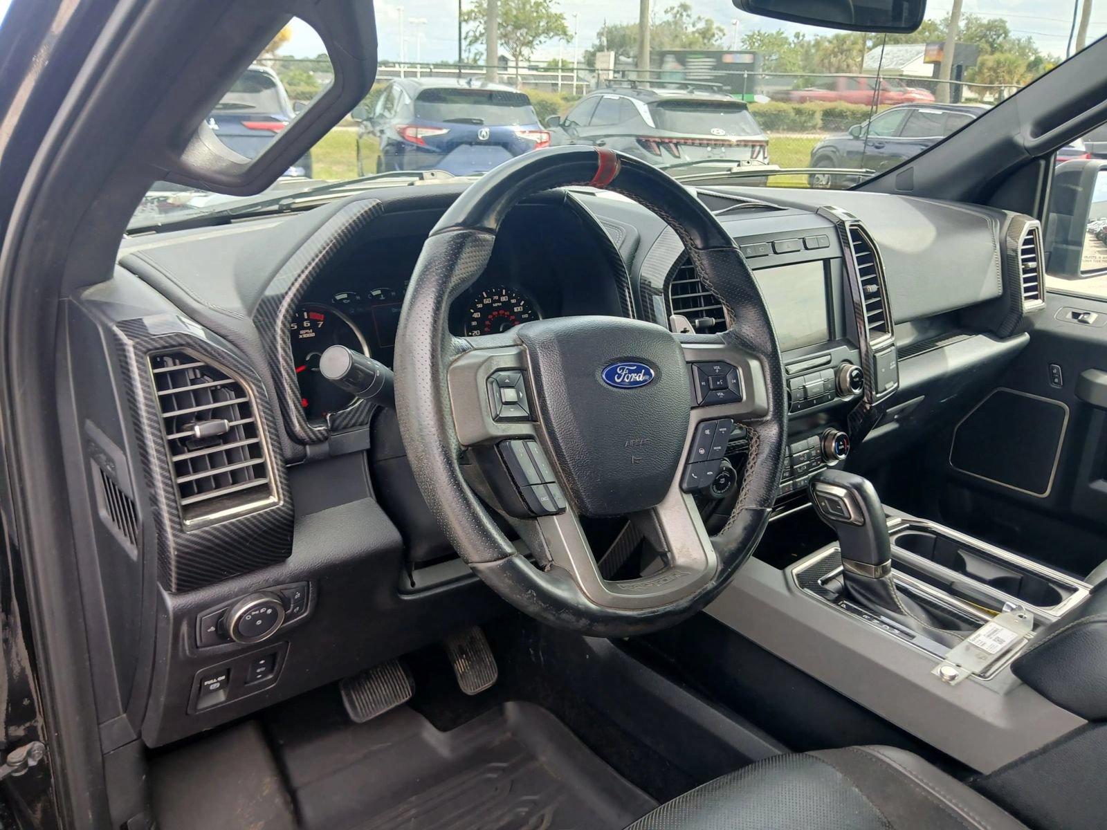 Used 2019 Ford F150 Raptor w/ Equipment Group 802A Luxury AWD/4WD image 7