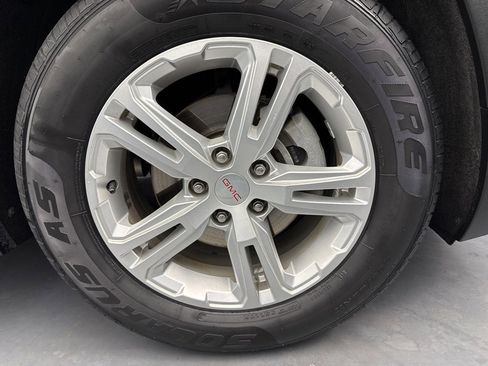 Used 2019 GMC Terrain SLE w/ Driver Convenience Package image 9