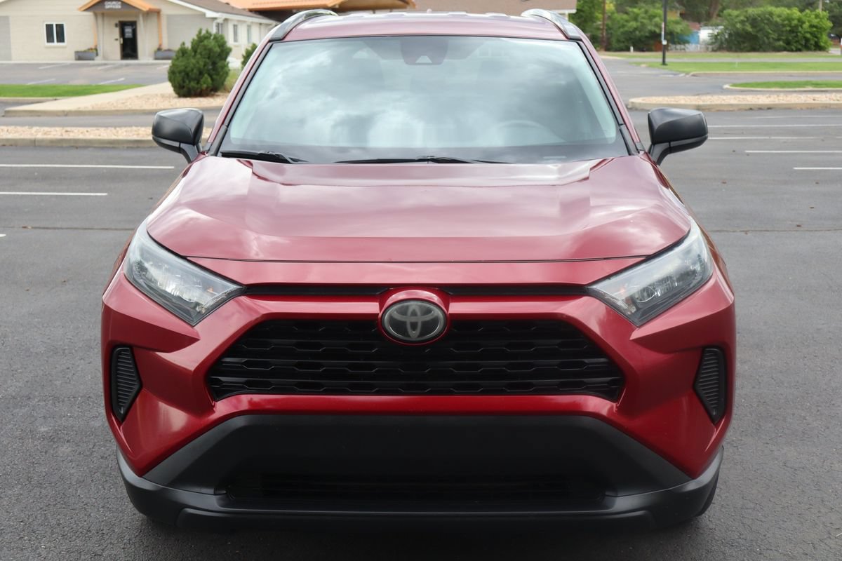 Used 2021 Toyota RAV4 LE w/ Carpet Mat Package (TMS) AWD/4WD image 12