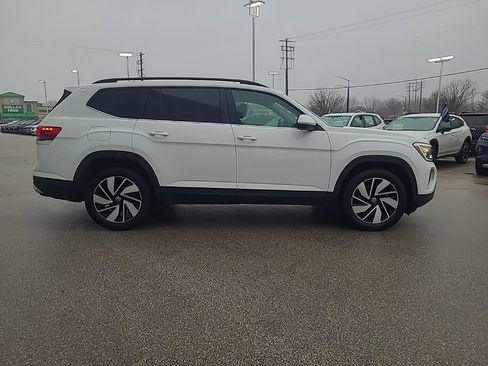 Used 2025 Volkswagen Atlas SE AWD/4WD image 7