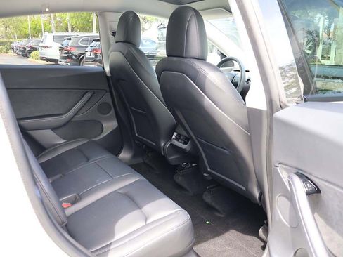 Used 2021 Tesla Model Y Long Range image 45