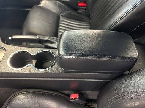 Used 2004 Ford Thunderbird Deluxe image 29