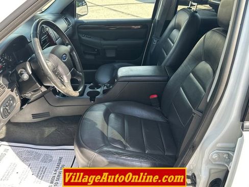 Used 2004 Ford Explorer Limited AWD/4WD image 18